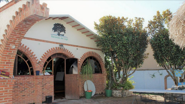 Slider image (3) Hacienda del Lago - Clínica de Tratamiento para Alcoholismo y Adicciones